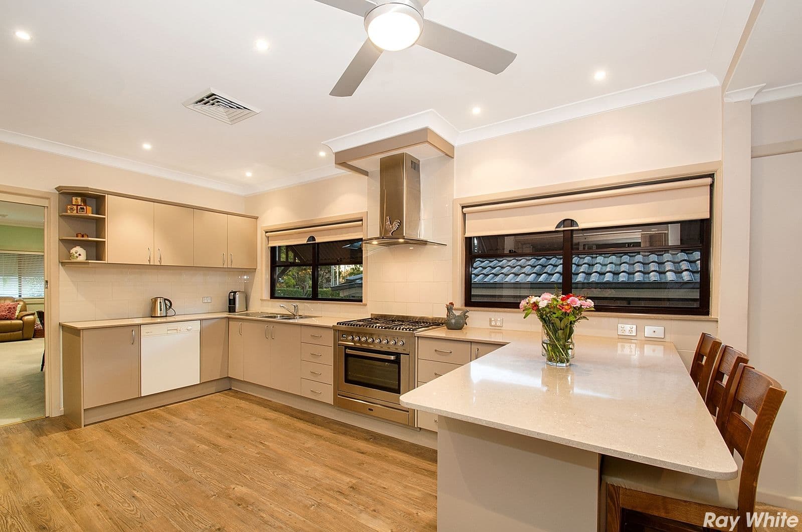 34 Canyon Road, Baulkham Hills - Thumbnail 4