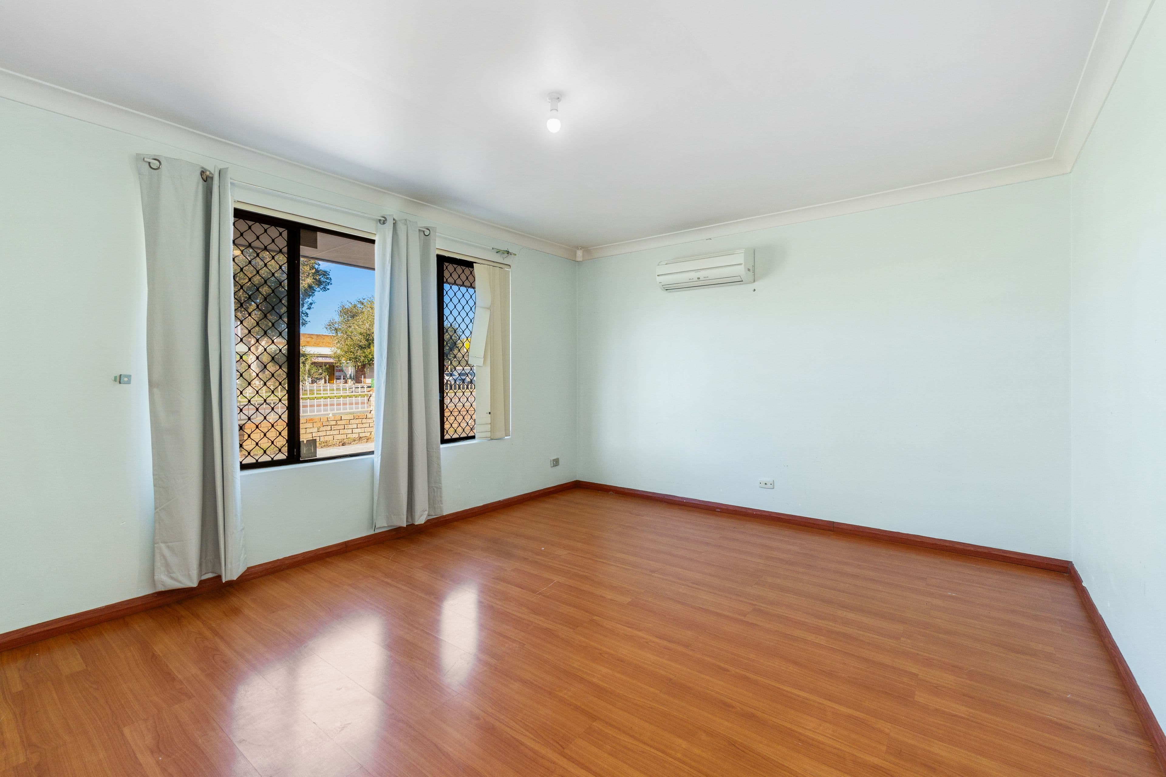 156 Amazon Drive, Beechboro WA 6063, Beechboro - Thumbnail 2