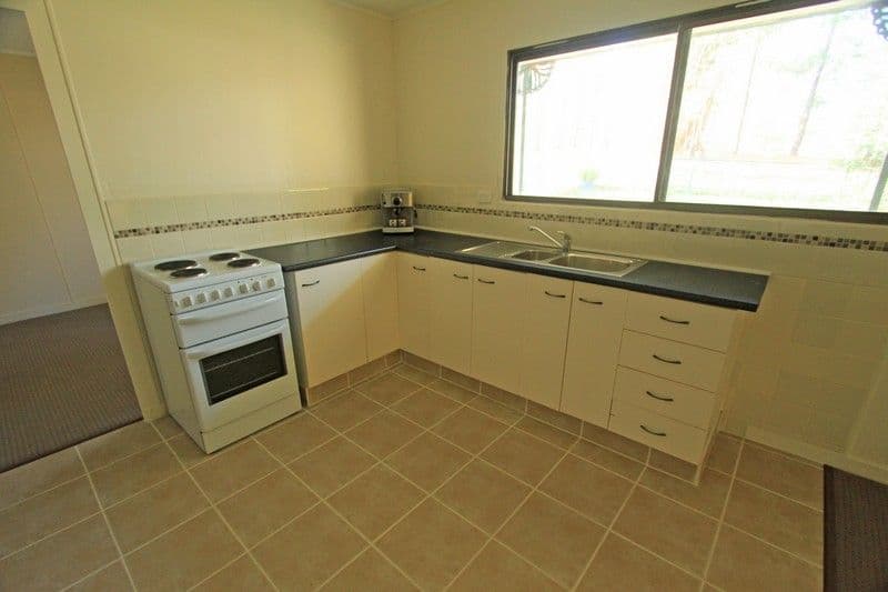 351 Clifton Drive, NORTH MACLEAN QLD 4280, North Maclean - Thumbnail 3