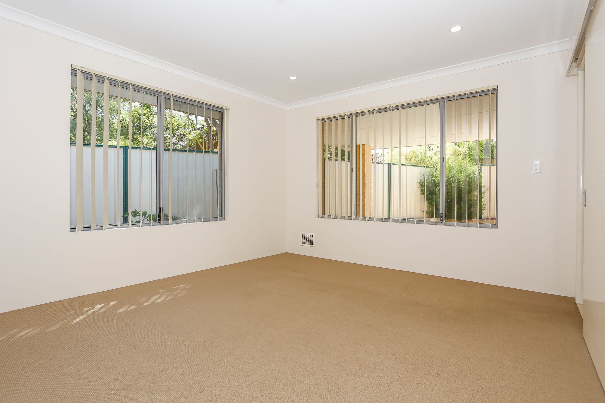 4 Cumquat Way, Forrestfield WA 6058, Forrestfield - Thumbnail 4