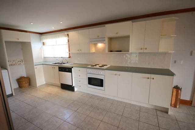 2 Golf Course Drive, WOODCROFT SA 5162, Woodcroft - Thumbnail 4