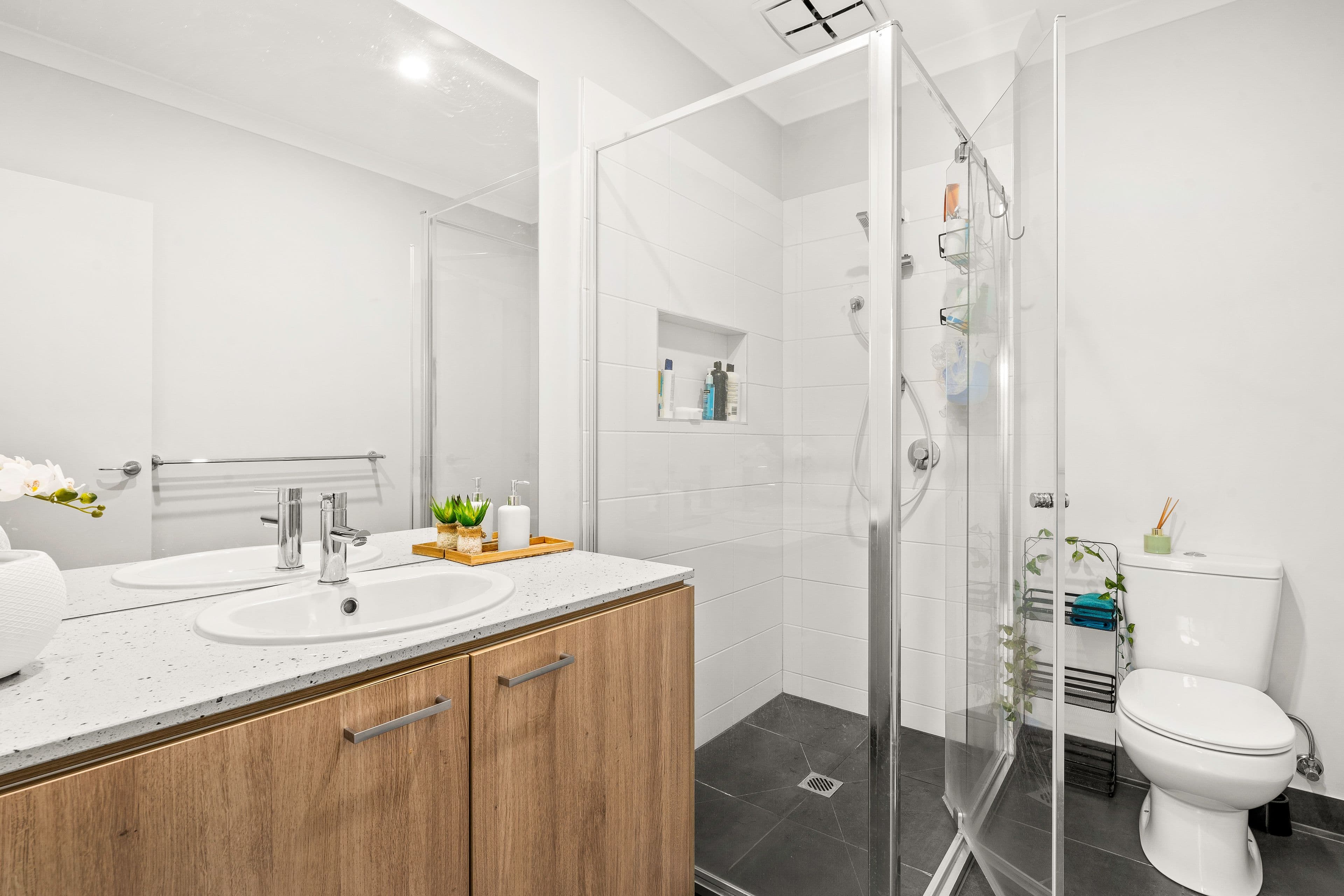 192 Wheelers Park Drive, Cranbourne North VIC 3977, Cranbourne North - Thumbnail 7