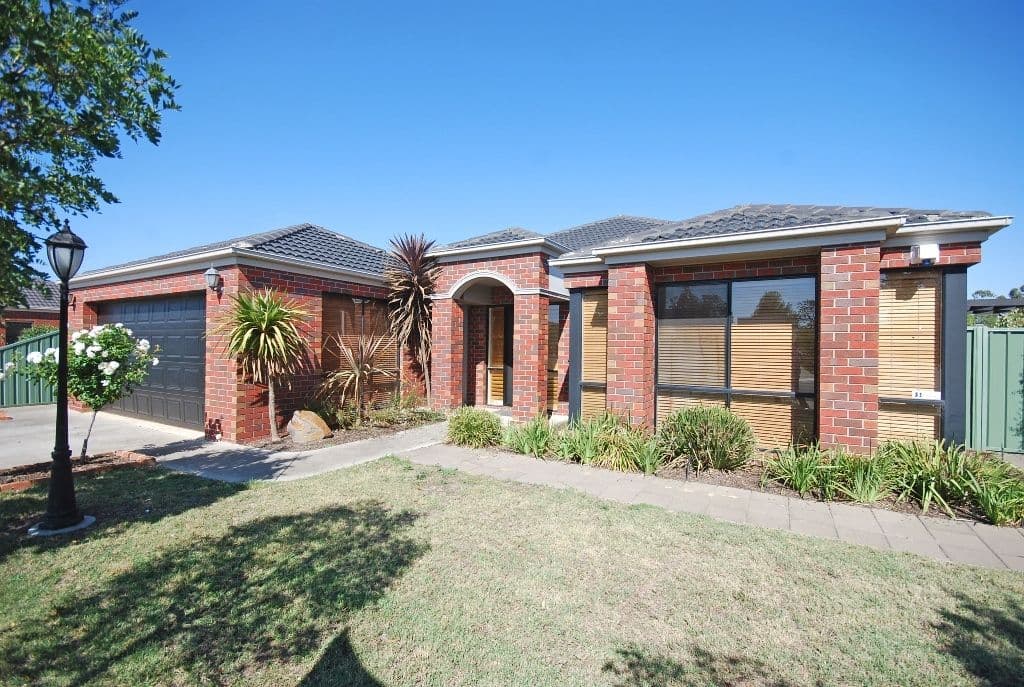 81 Lake Gardens Avenue, LAKE GARDENS VIC 3355, Lake Gardens - Image 1