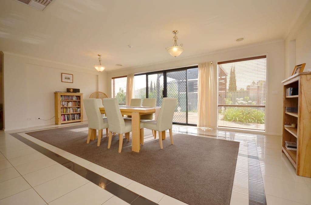81 Lake Gardens Avenue, LAKE GARDENS VIC 3355, Lake Gardens - Thumbnail 4