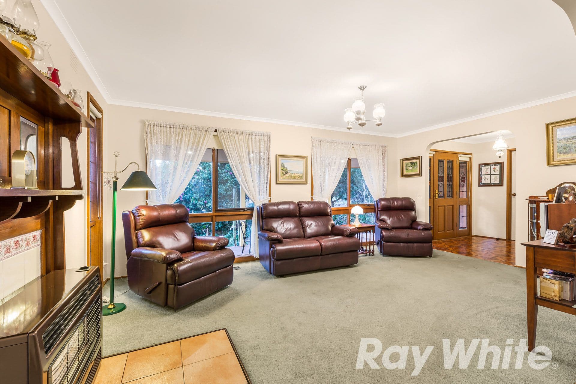 16 Chesterfield Court, Wantirna VIC 3152, Wantirna - Thumbnail 2