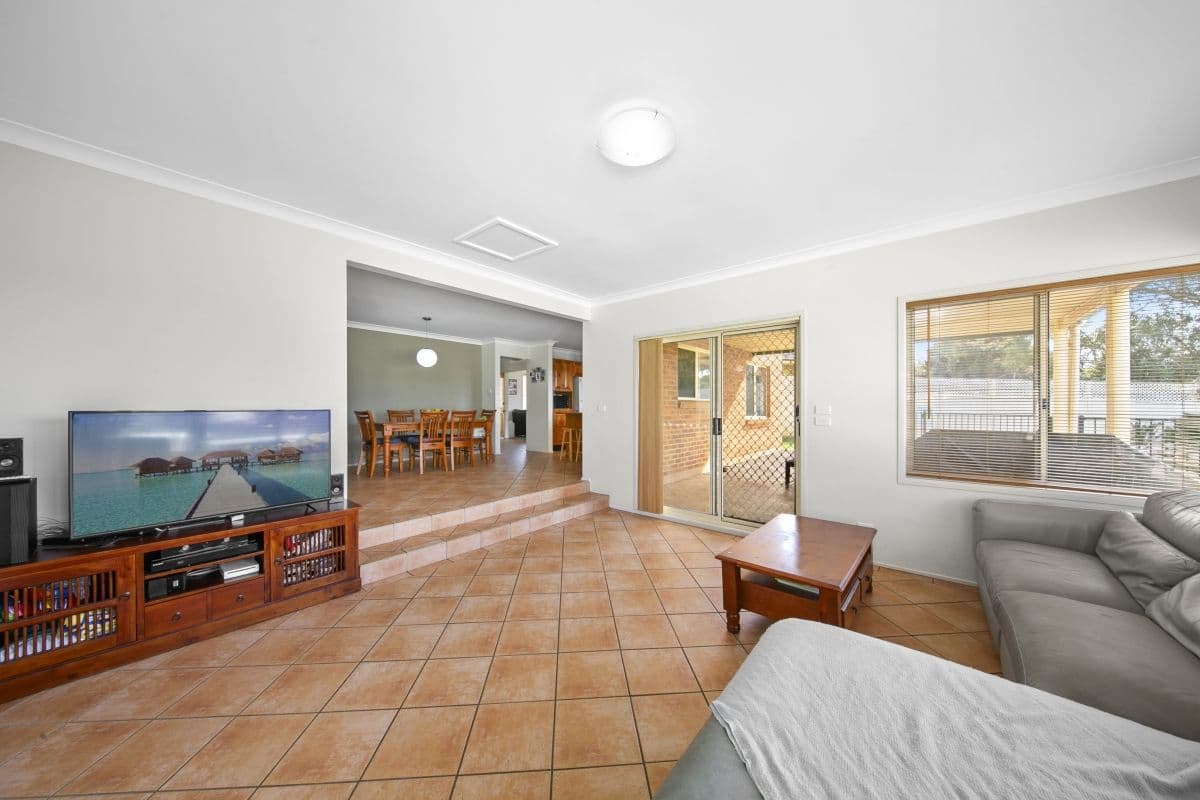 8 Crosbie Close, Maryland NSW 2287, Maryland - Thumbnail 3