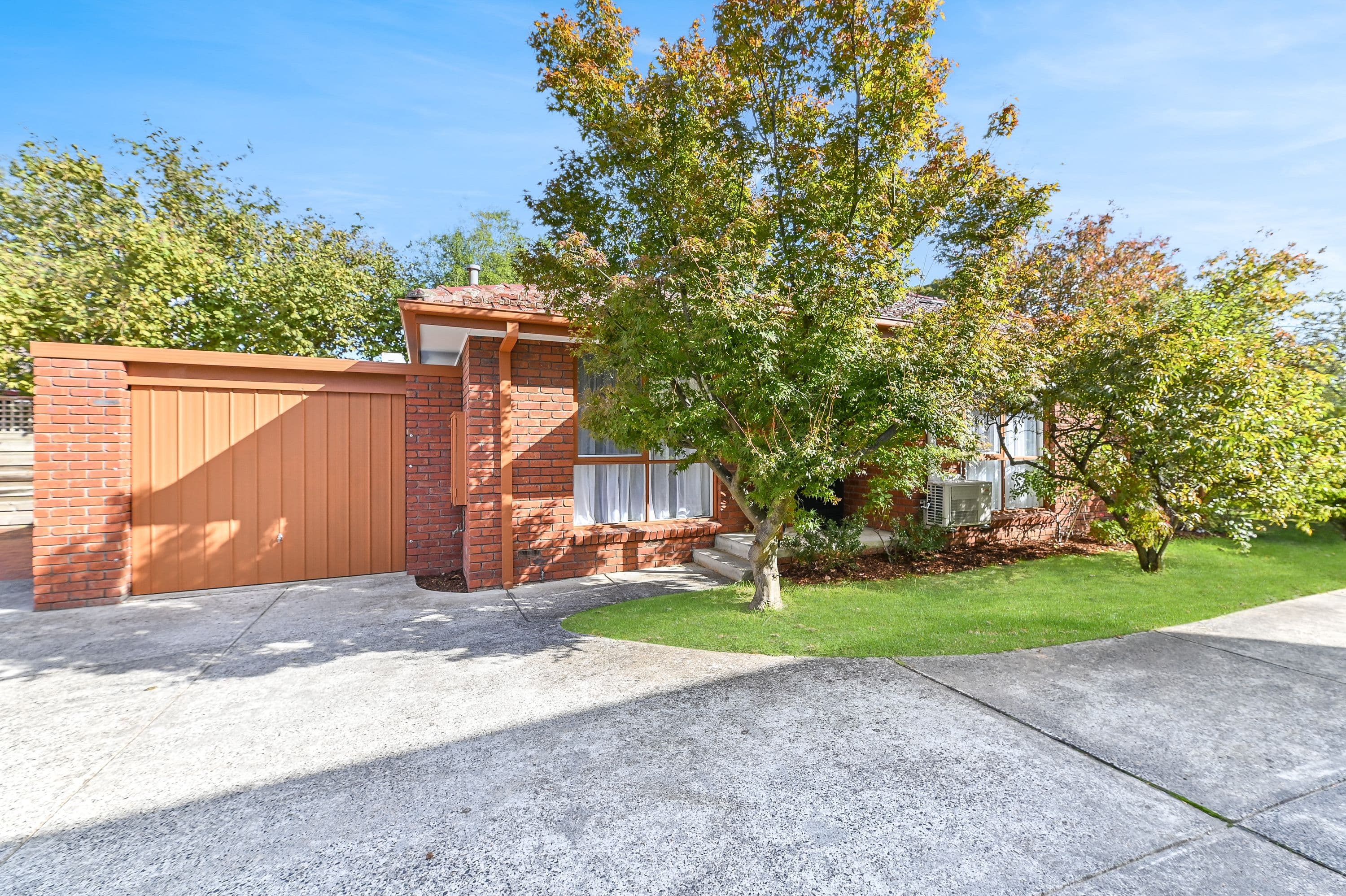 256 Lawrence Road, Mount Waverley VIC 3149, Mount Waverley - Image 1