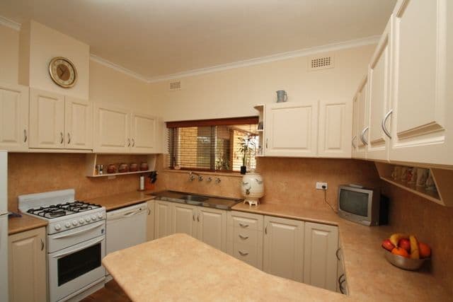 3 Middleton Road, LOXTON SA 5333, Loxton - Thumbnail 6
