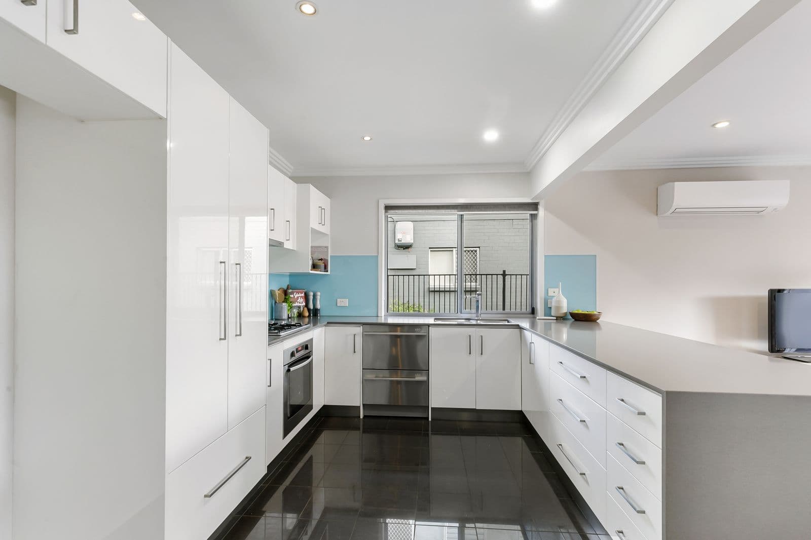 35 Pareena Crescent, Mansfield QLD 4122, Mansfield - Thumbnail 6