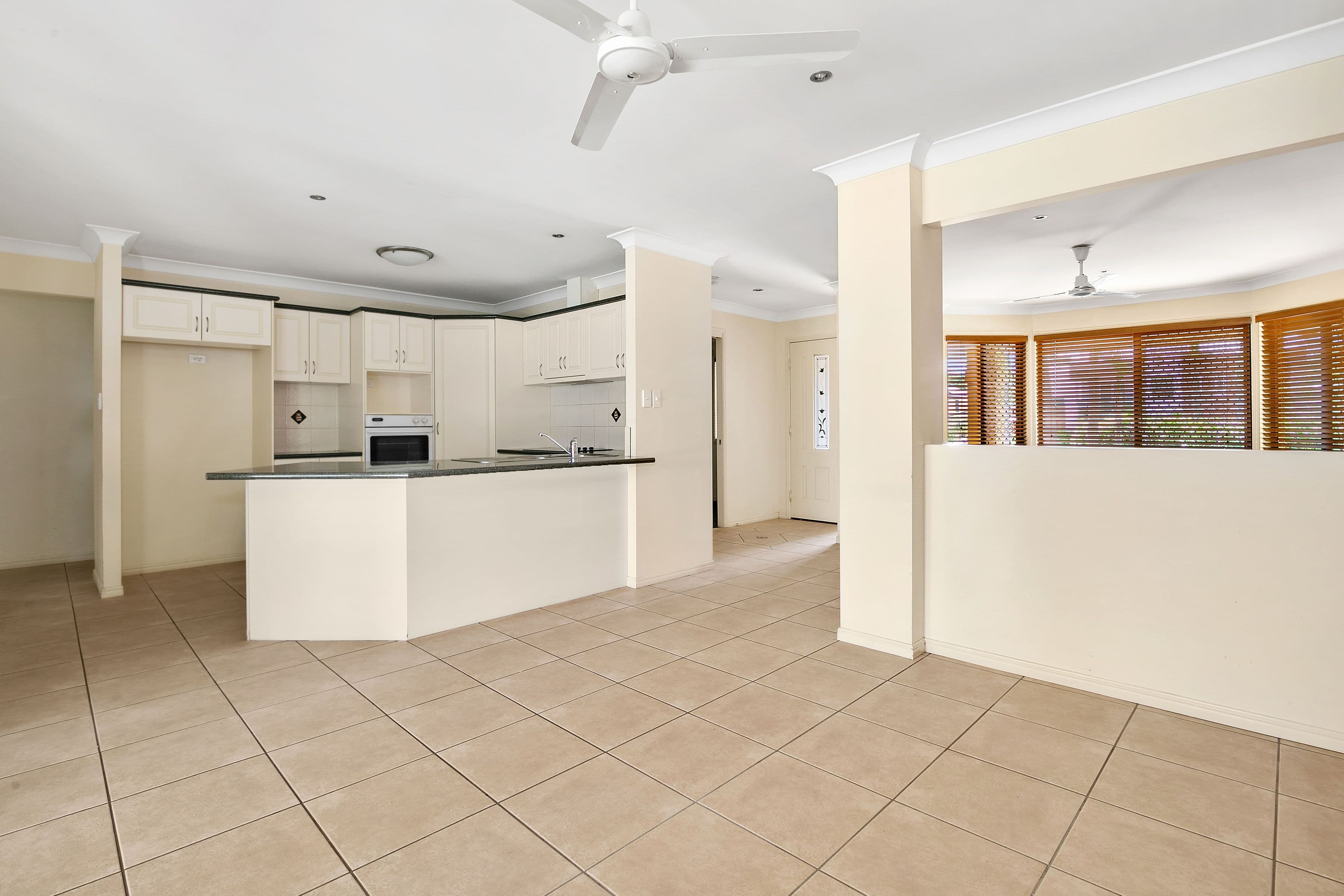 10 Ithaca Way, Forest Lake QLD 4078, Forest Lake - Thumbnail 4
