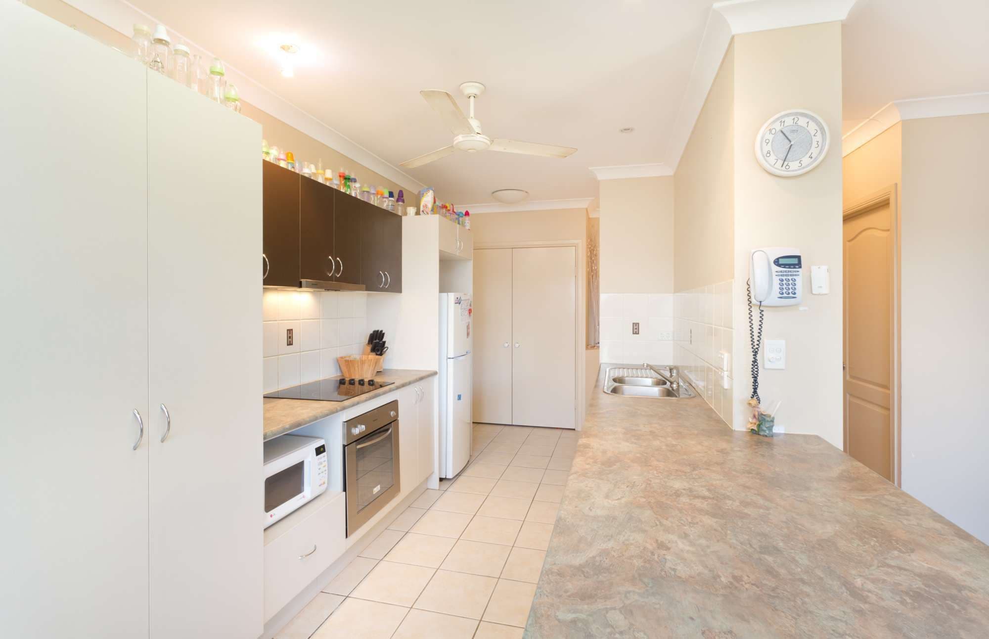 70 Brenton Circuit, DEERAGUN QLD 4818, Deeragun - Thumbnail 4