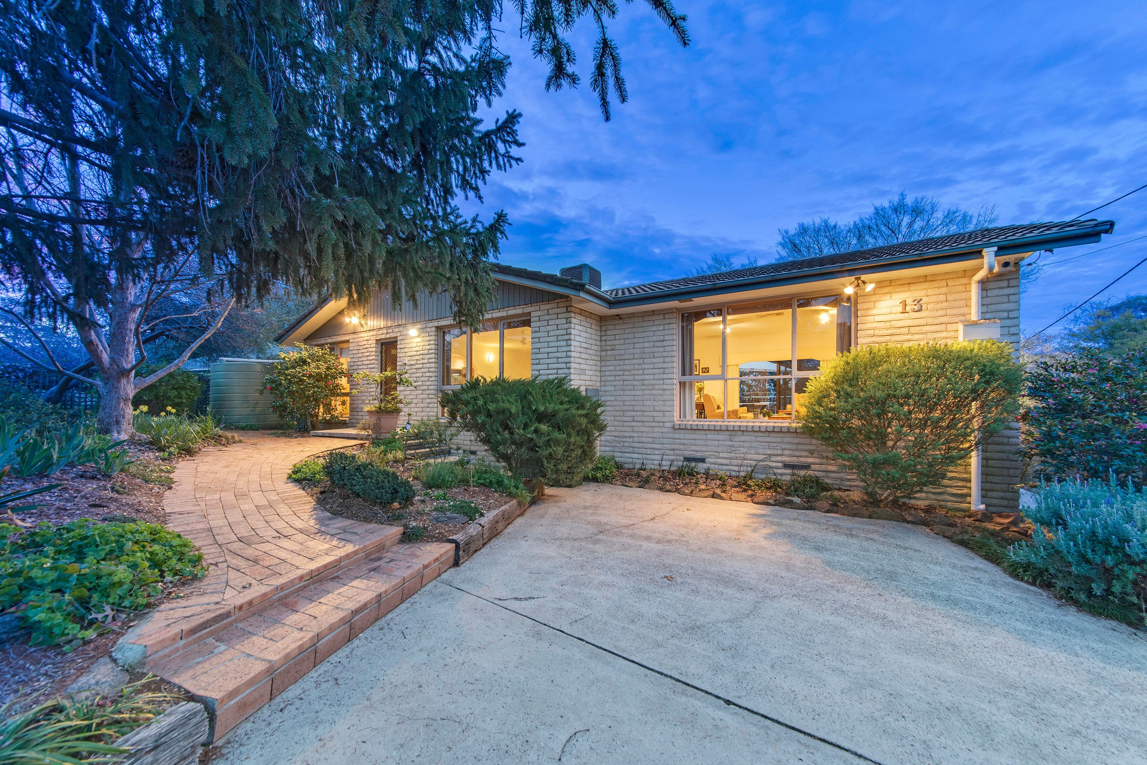 13 Smith Street, Weetangera ACT 2614, Weetangera - Image 1