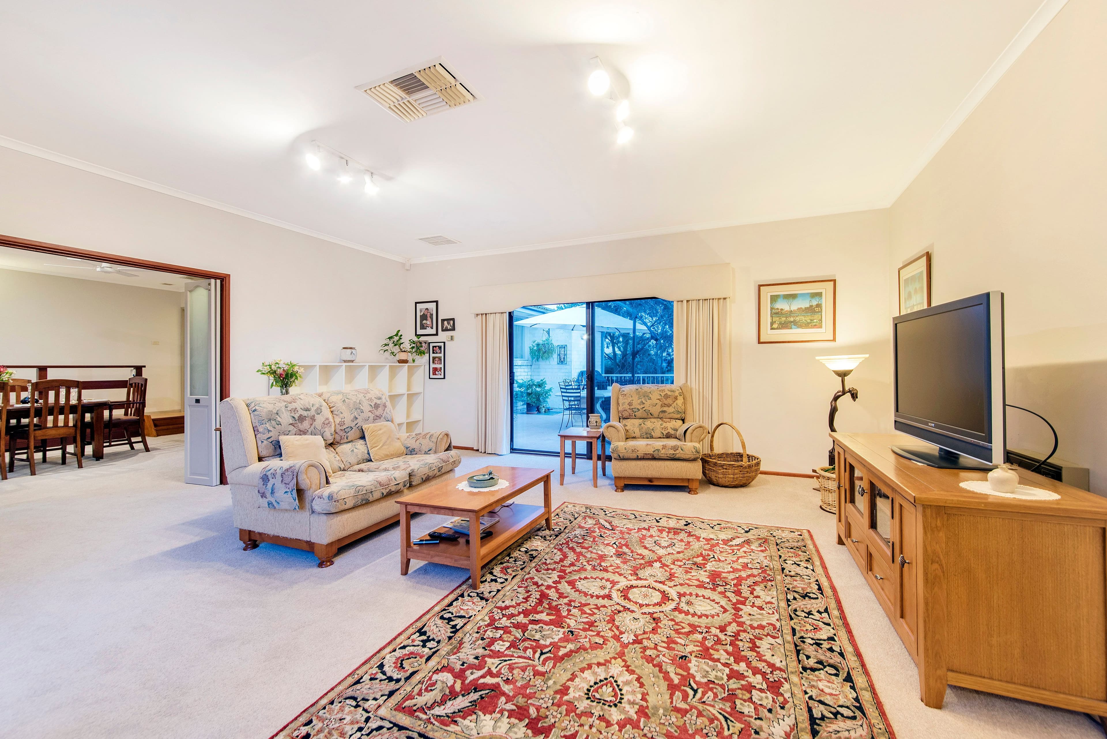 13 Smith Street, Weetangera ACT 2614, Weetangera - Thumbnail 6
