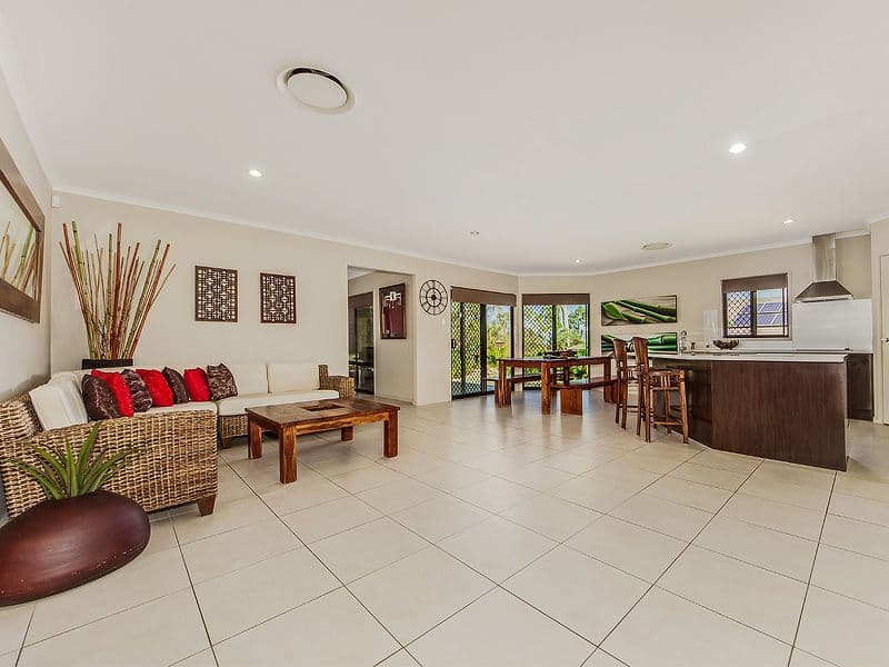7 Oceanblue Rise, Upper Coomera QLD 4209, Upper Coomera - Thumbnail 3