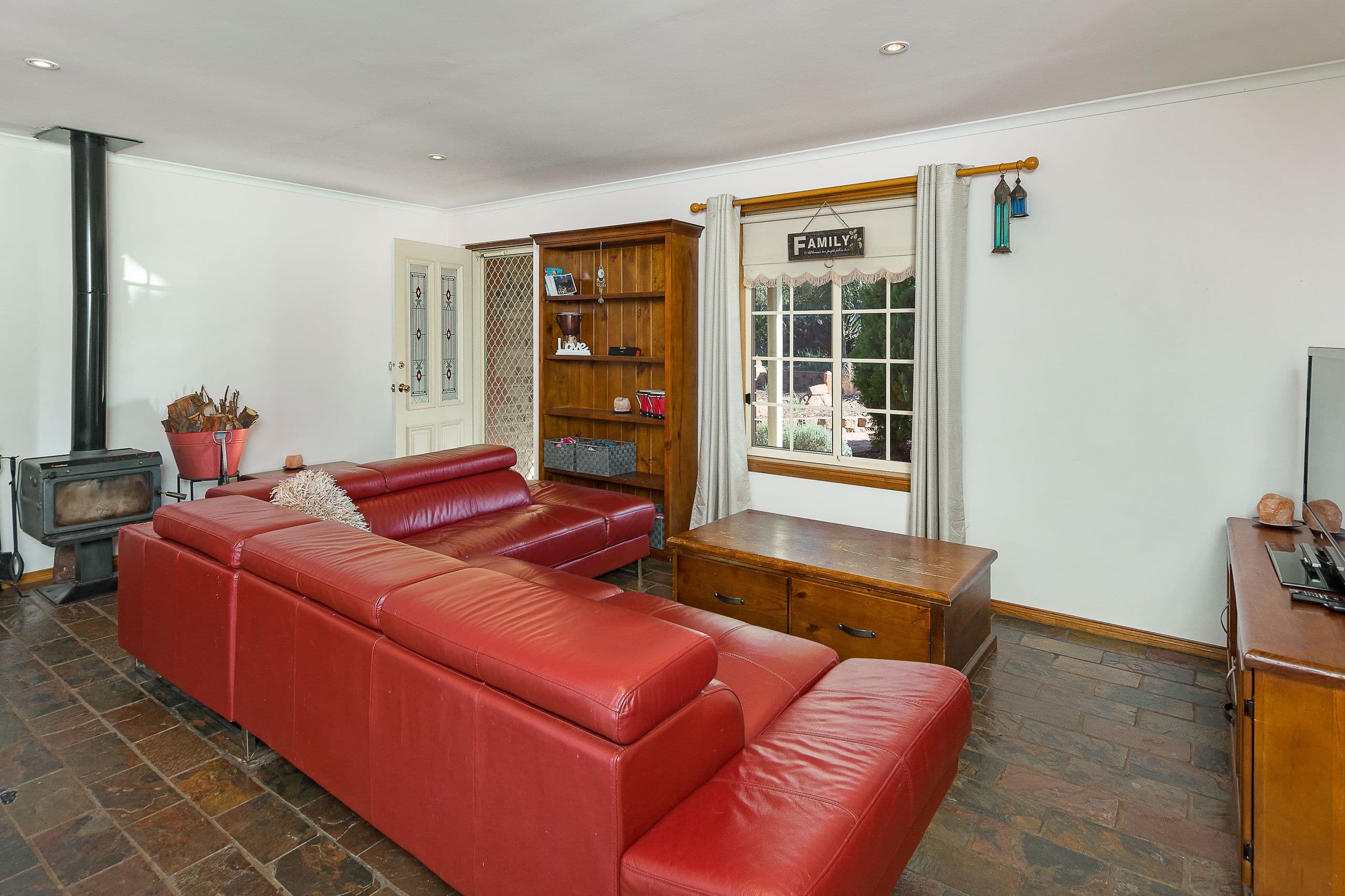 7 Polaris Drive, Doncaster East, Doncaster East - Thumbnail 3