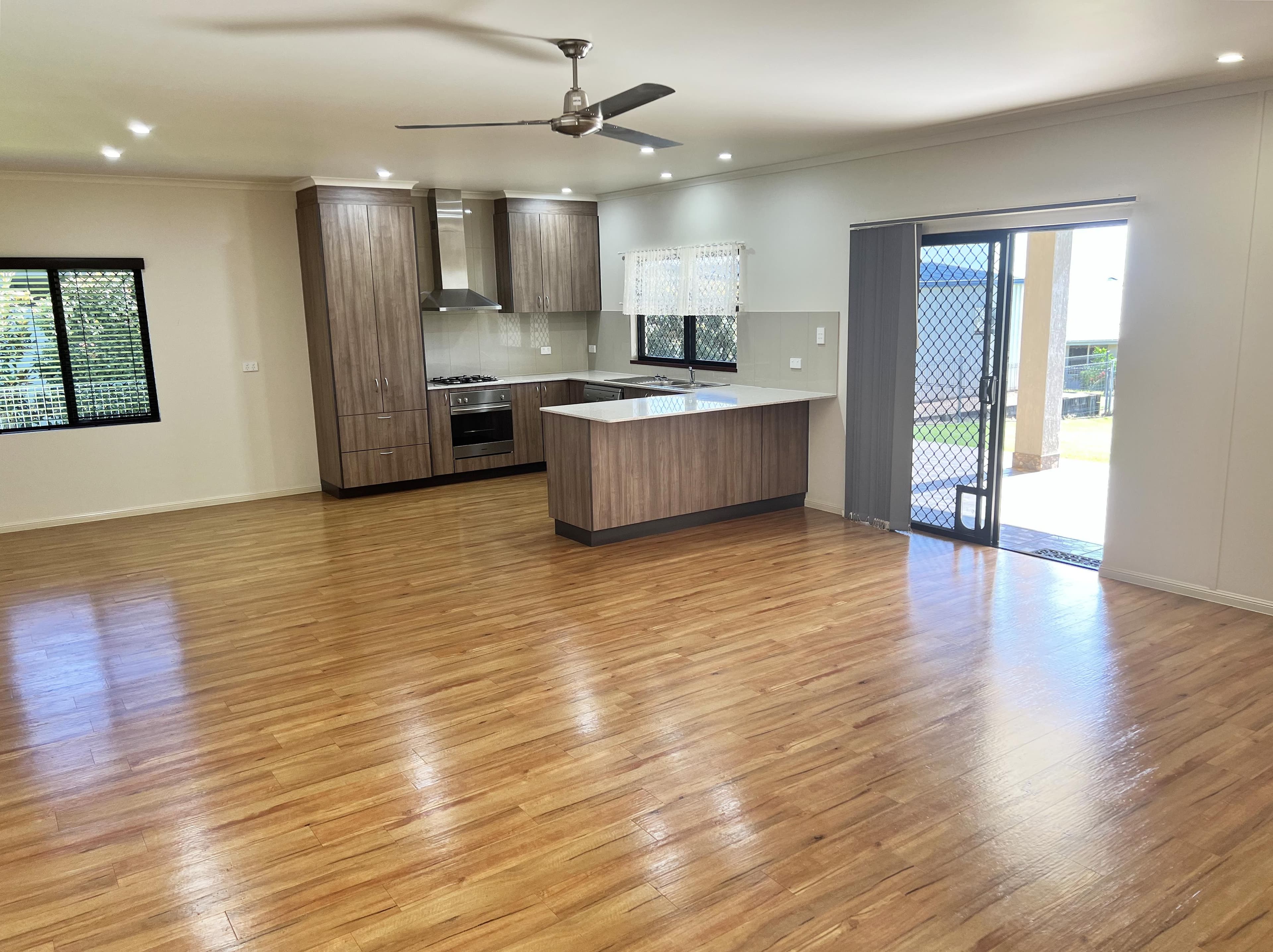 54 Dalziel Avenue, Atherton QLD 4883, Atherton - Thumbnail 2