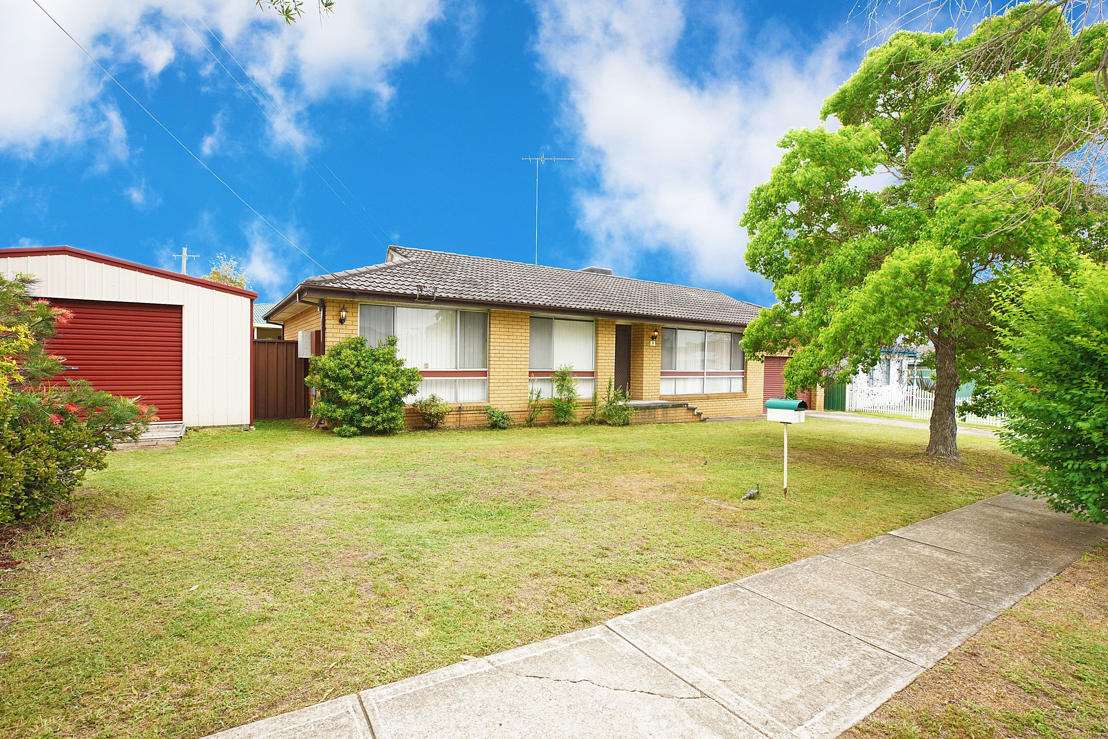 7 Herbert Street, Cambridge Park - Image 1