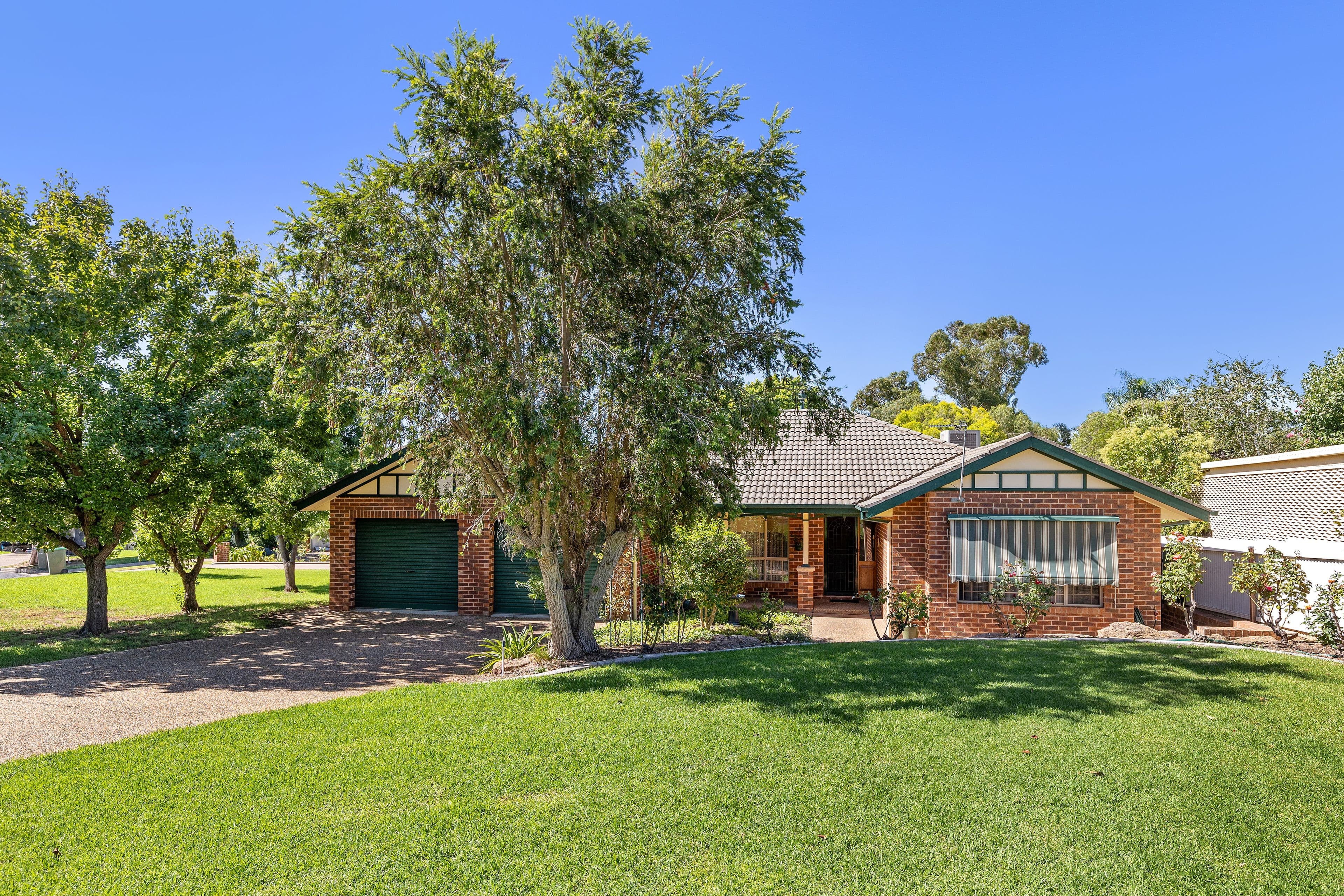 9 Honeysuckle Place, Lake Albert NSW 2650, Lake Albert - Image 1