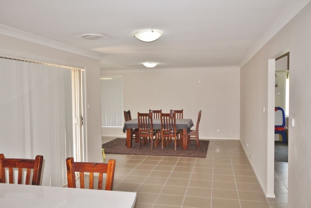 4 Henry Place, YOUNG NSW 2594, Young - Thumbnail 5