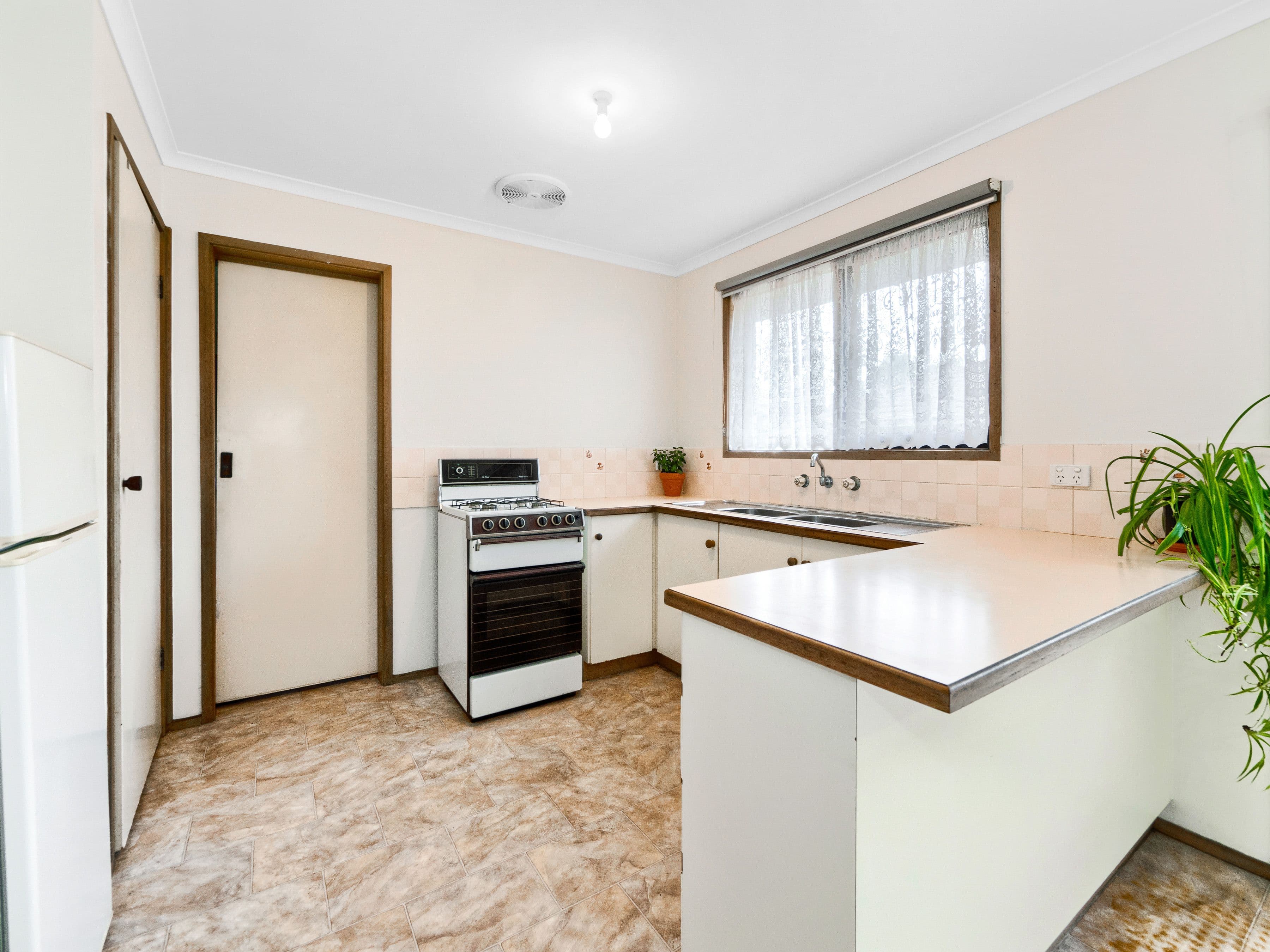 39 General Joshua Drive, Hampton Park VIC 3976, Hampton Park - Thumbnail 5