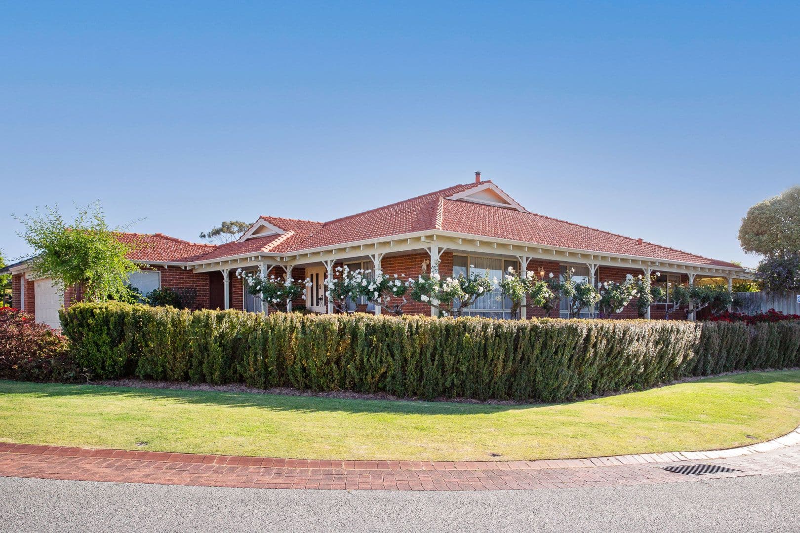 2 Mollison Gardens, Gwelup WA 6018, Gwelup - Thumbnail 2