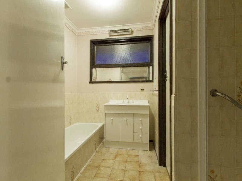 2 Mayfair Court, Frankston VIC 3199, Frankston - Thumbnail 5