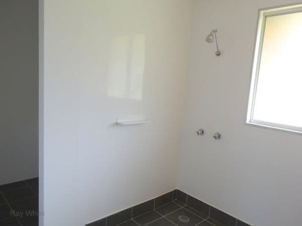 131 Maine Terrace, DECEPTION BAY QLD 4508, Deception Bay - Thumbnail 5