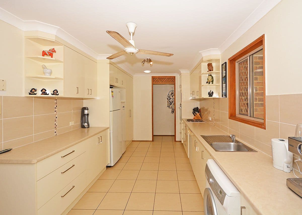6 Golden Court, Kawungan QLD 4655, Kawungan - Thumbnail 8