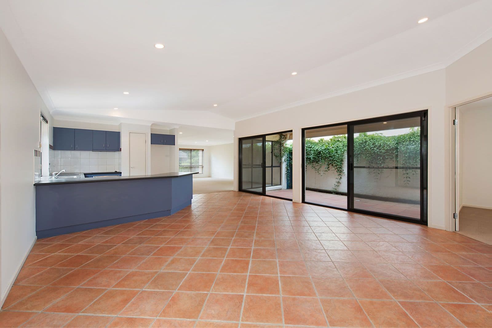 207 Long Street East, Graceville QLD 4075, Graceville - Thumbnail 2