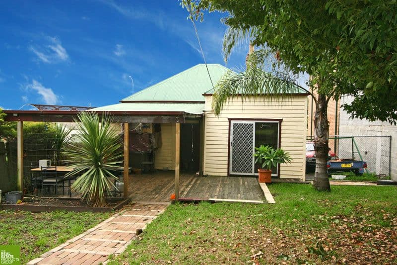 15 Military Road, PORT KEMBLA NSW 2505, Port Kembla - Image 1