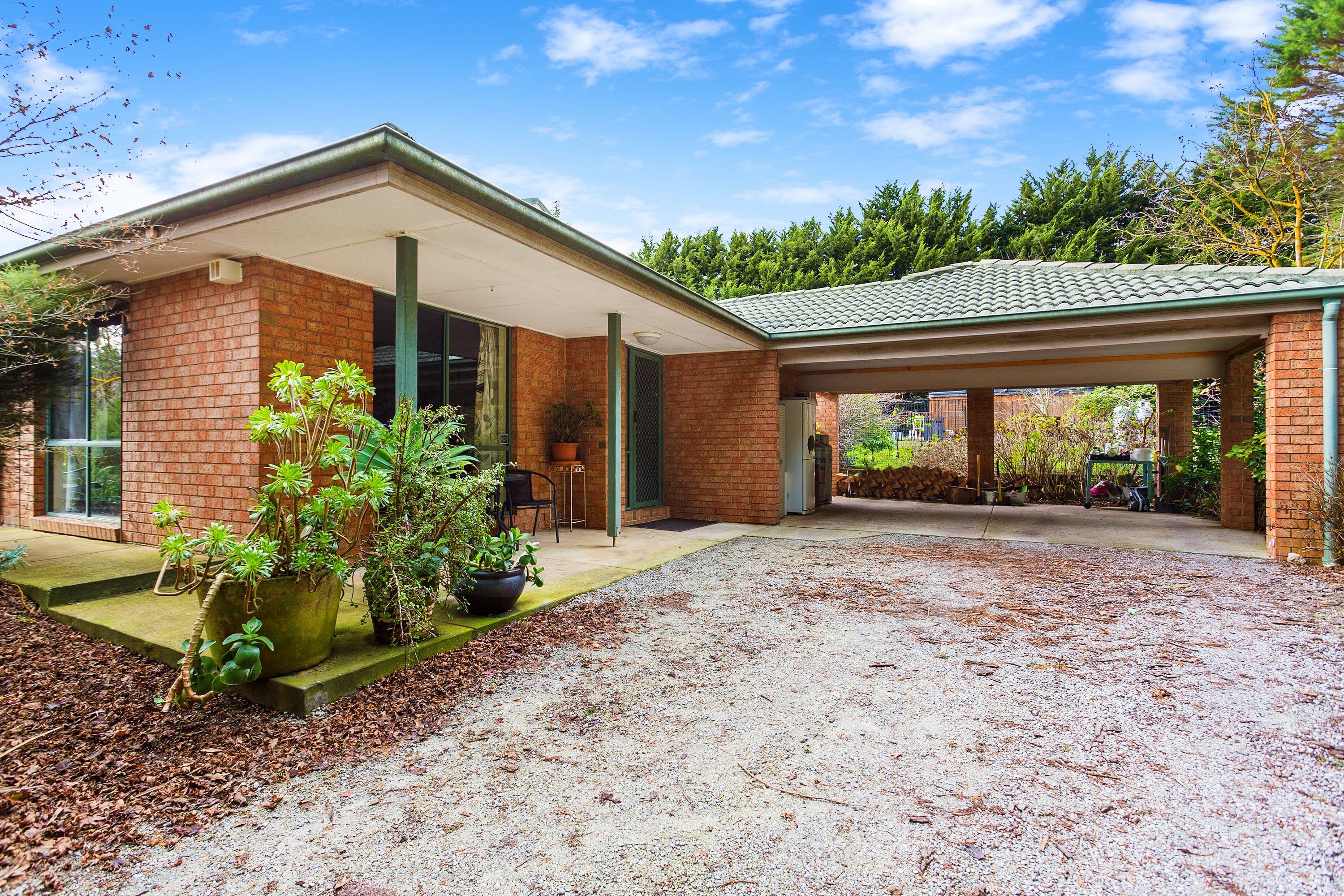 16 Carlile Court, Drouin VIC 3818, Drouin - Image 1
