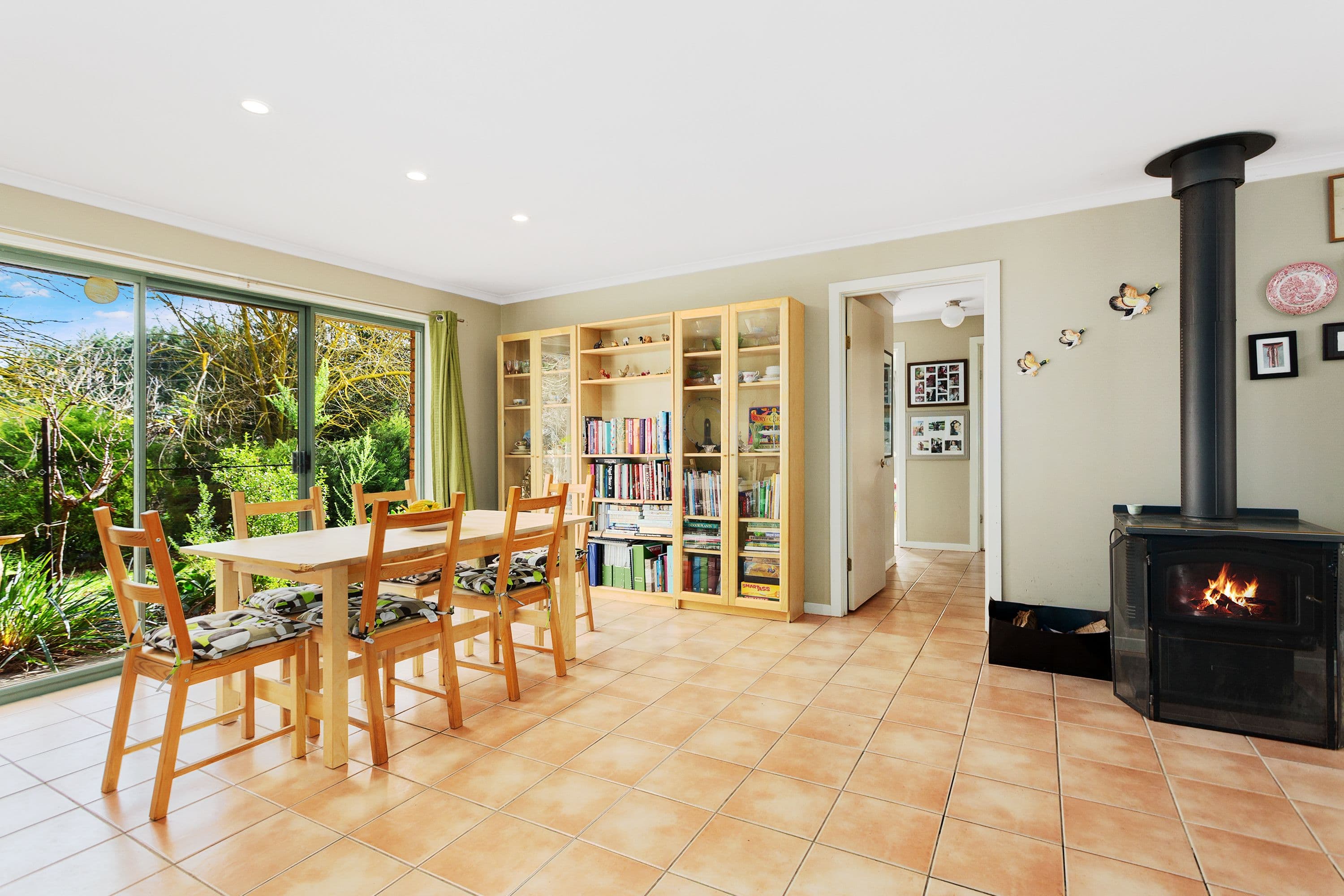 16 Carlile Court, Drouin VIC 3818, Drouin - Thumbnail 3