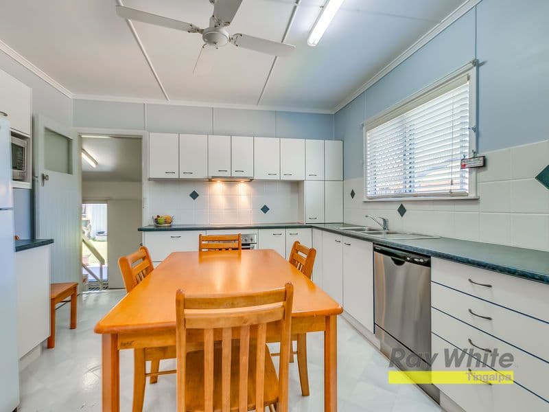 155 Wondall Road, Wynnum West QLD 4178, Wynnum West - Thumbnail 4