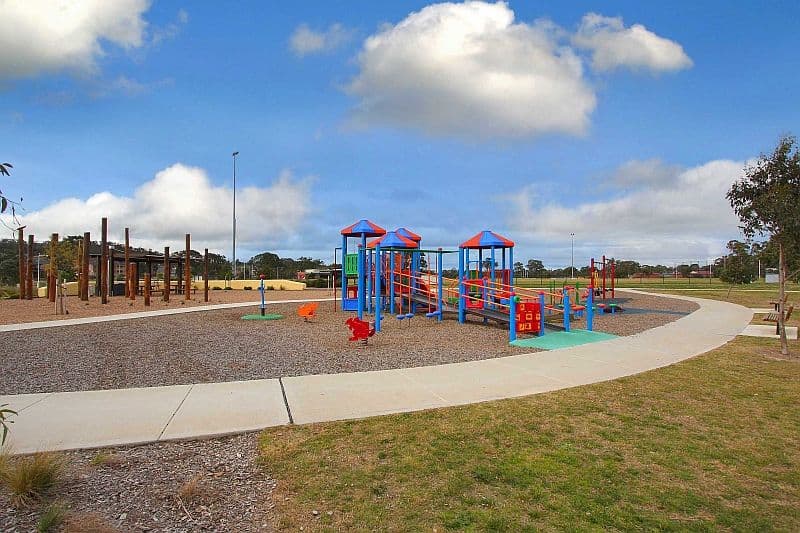 4 Pretty Valley Grove, SOUTH MORANG VIC 3752, South Morang - Thumbnail 6