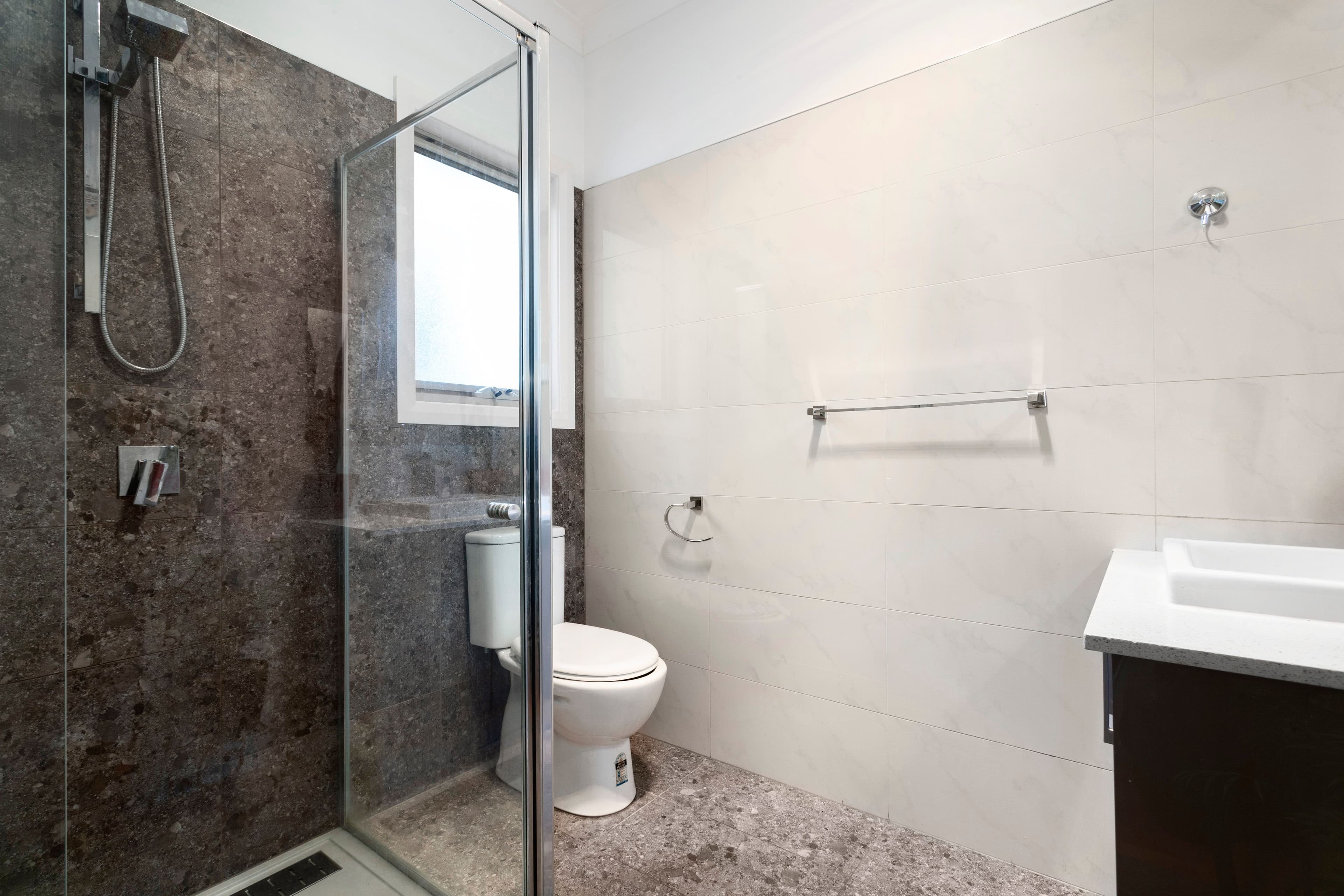 18 Prince Andrew Avenue, Lalor VIC 3075, Lalor - Thumbnail 7