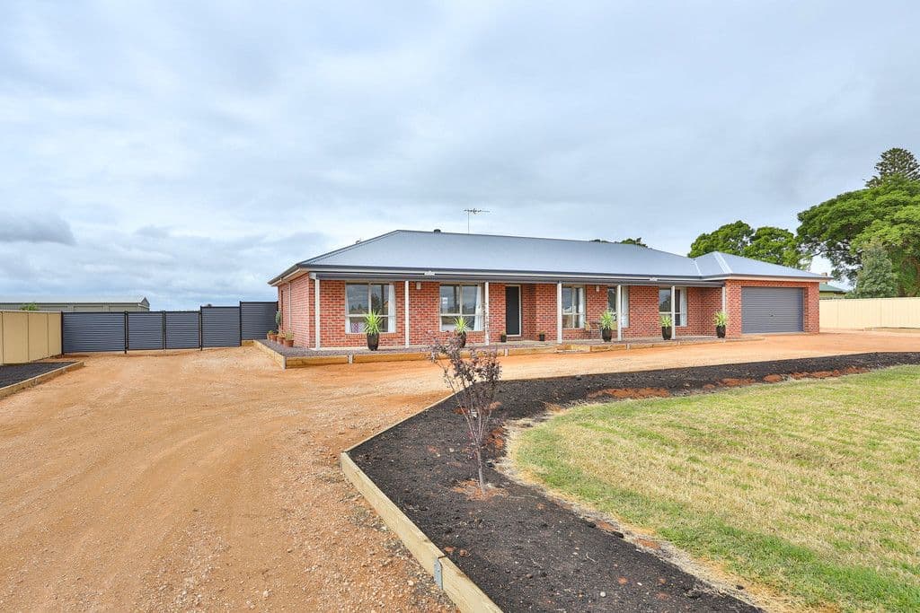 10 Mason Court, Red Cliffs VIC 3496, Red Cliffs - Image 1