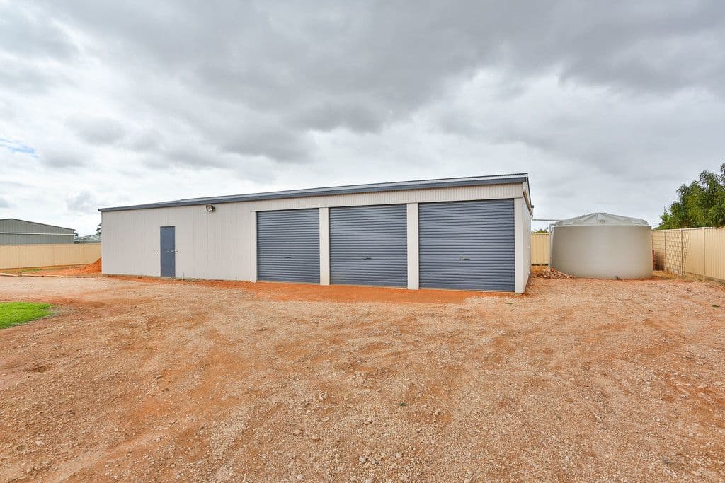 10 Mason Court, Red Cliffs VIC 3496, Red Cliffs - Thumbnail 2