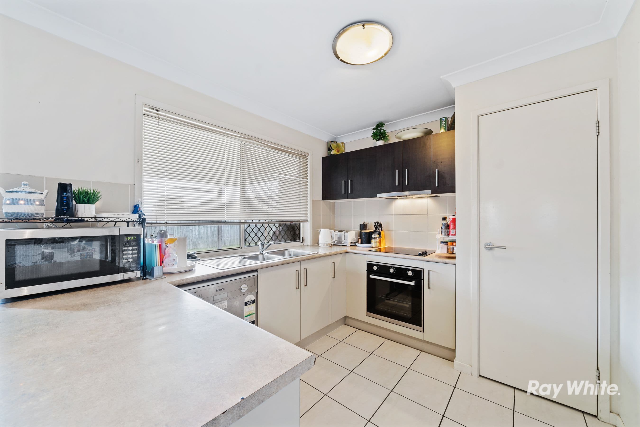 12 Fourth Avenue, Marsden QLD 4132, Marsden - Thumbnail 2