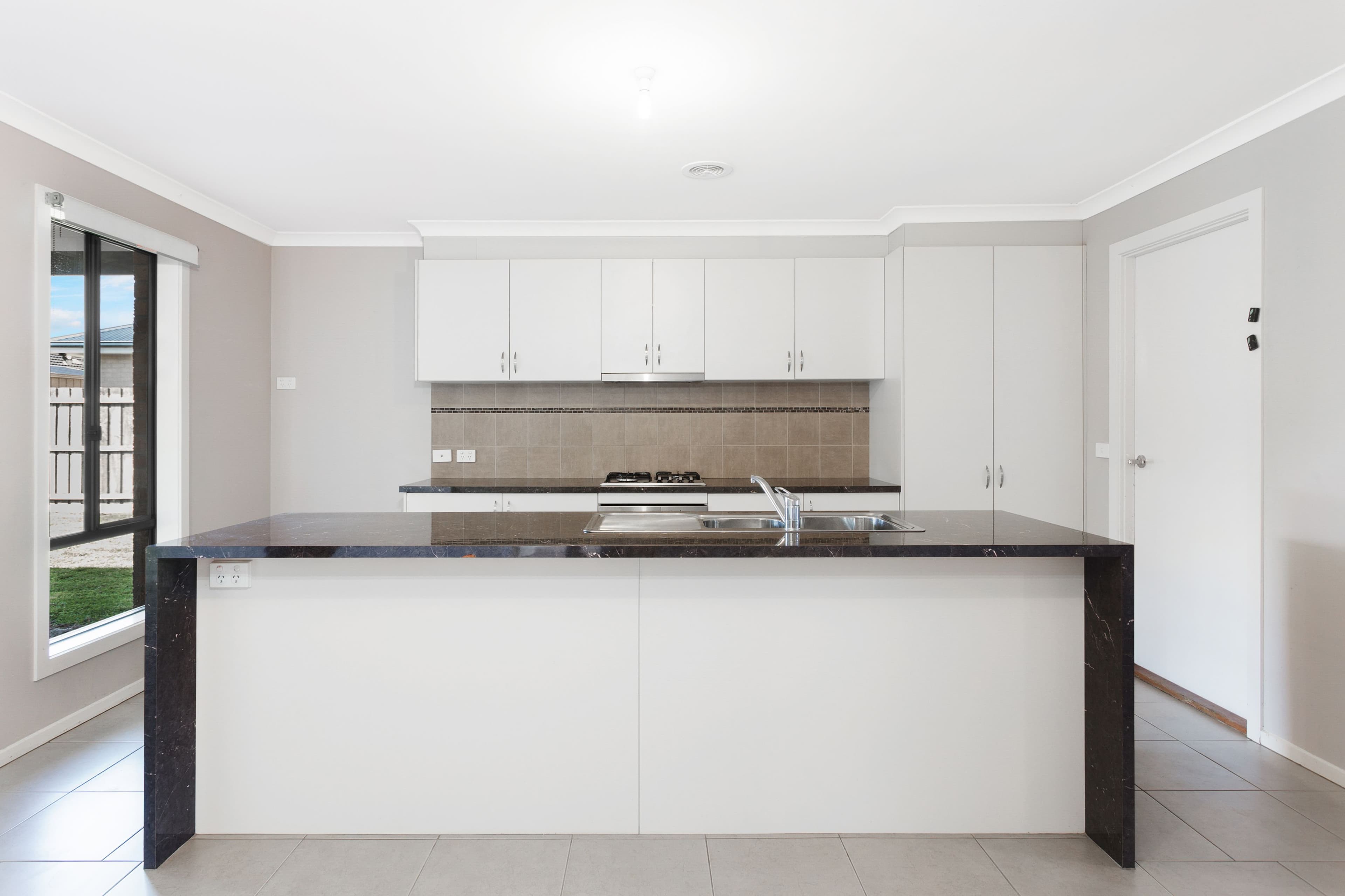 4 Dwyer Court, Koo Wee Rup VIC 3981, Koo Wee Rup - Thumbnail 4