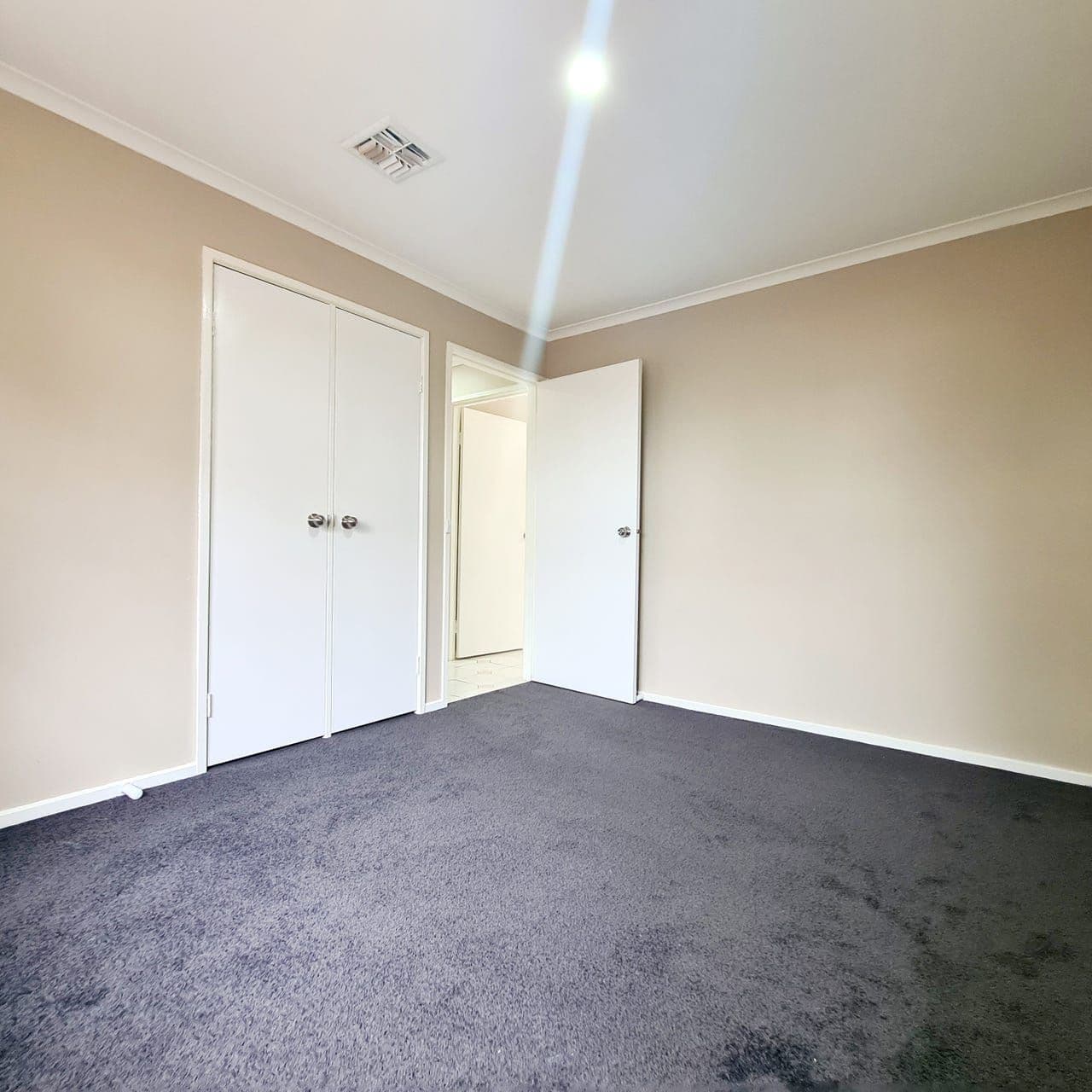19 Derwent Road, Werribee VIC 3030, Werribee - Thumbnail 6