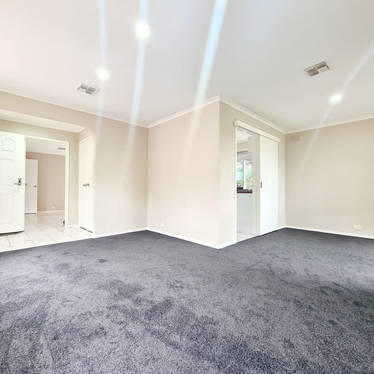 19 Derwent Road, Werribee VIC 3030, Werribee - Thumbnail 7