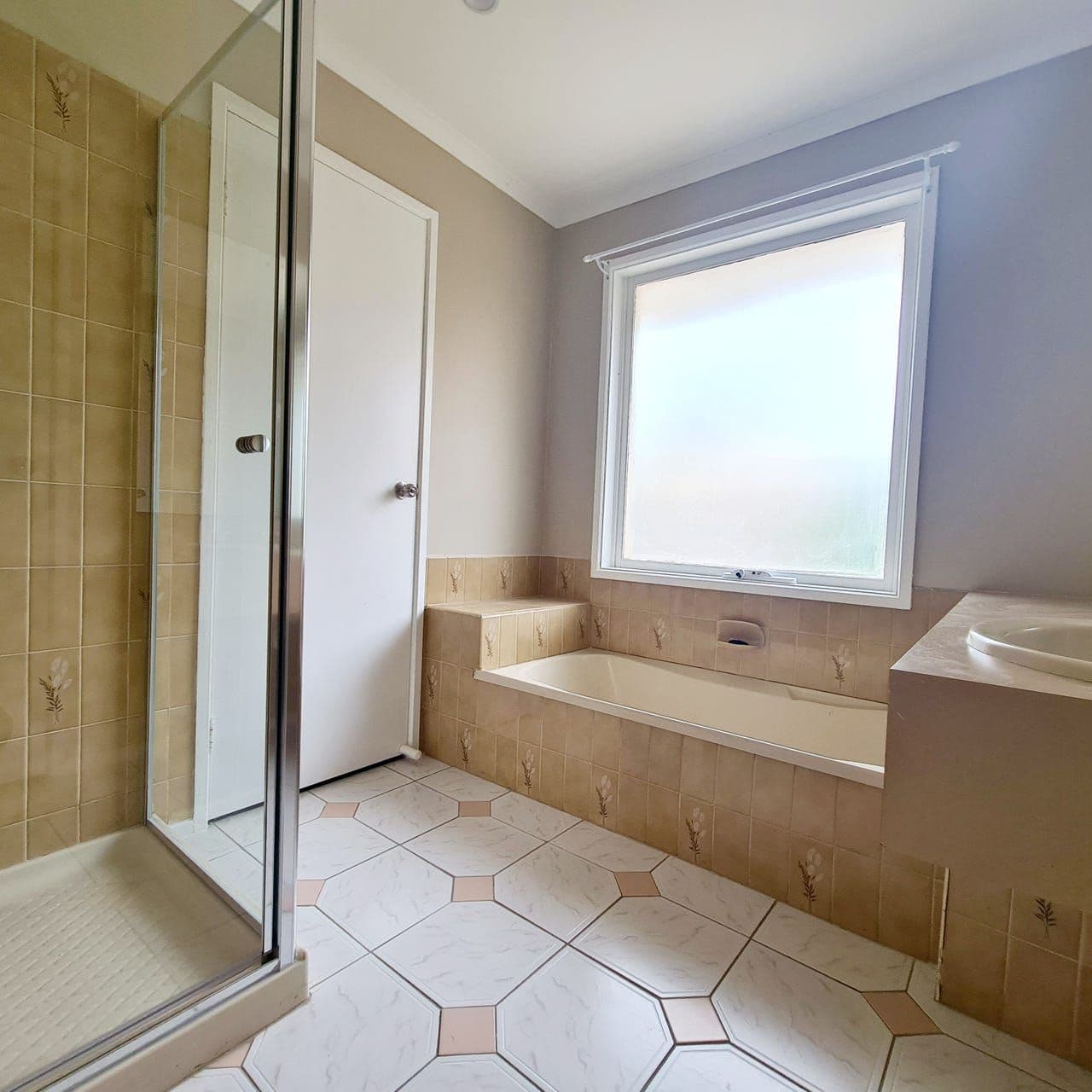 19 Derwent Road, Werribee VIC 3030, Werribee - Thumbnail 8