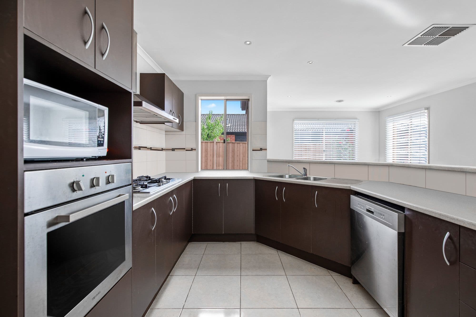 10 Silkwood Boulevard, Tarneit VIC 3029, Tarneit - Thumbnail 5