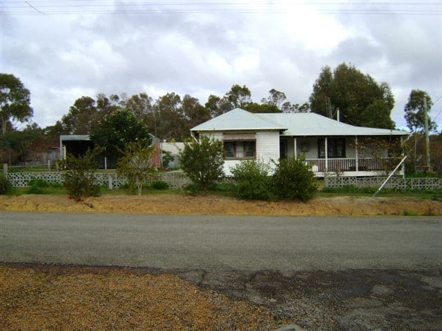 9 Brierley Street, ROCKY GULLY WA 6397, Rocky Gully - Image 1
