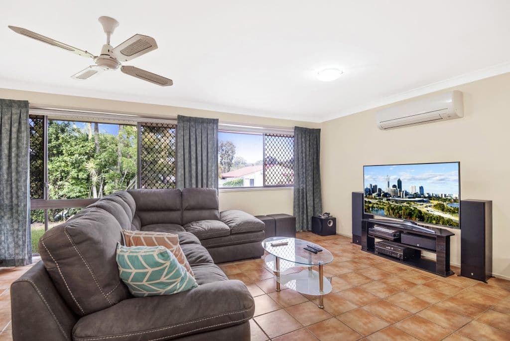 4 Bushtree Court, Burleigh Waters QLD 4220, Burleigh Waters - Thumbnail 4