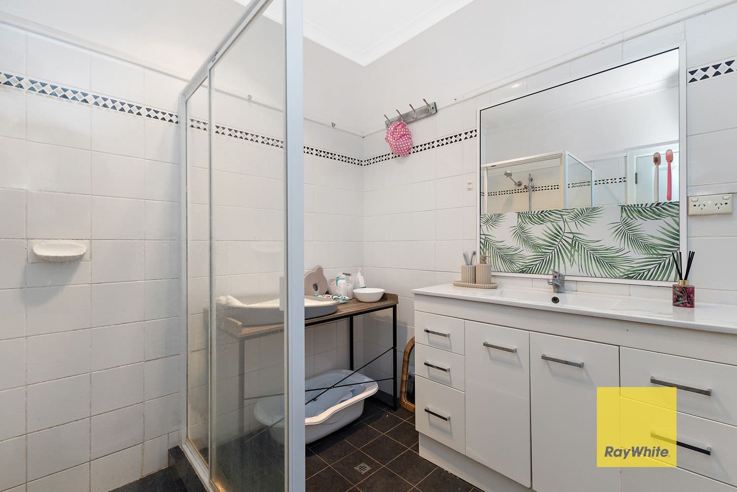 65 Russell Street, East Cannington WA 6107, East Cannington - Thumbnail 6