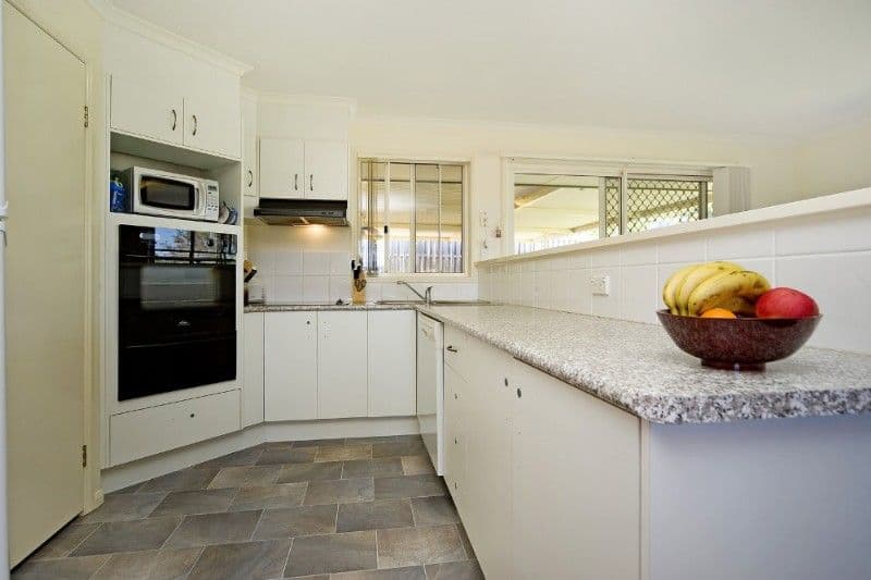 33 Maui Crescent, OXENFORD QLD 4210, Oxenford - Thumbnail 5