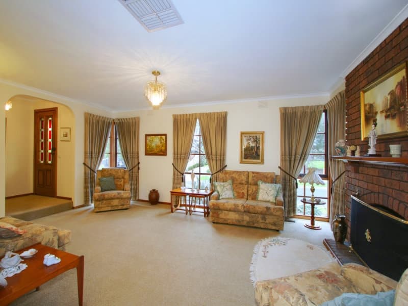 11 Sandleford Place, Dingley Village, Dingley Village - Thumbnail 2