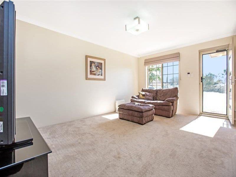 52B Ellenbrae Place, Marangaroo WA 6064, Marangaroo - Thumbnail 3