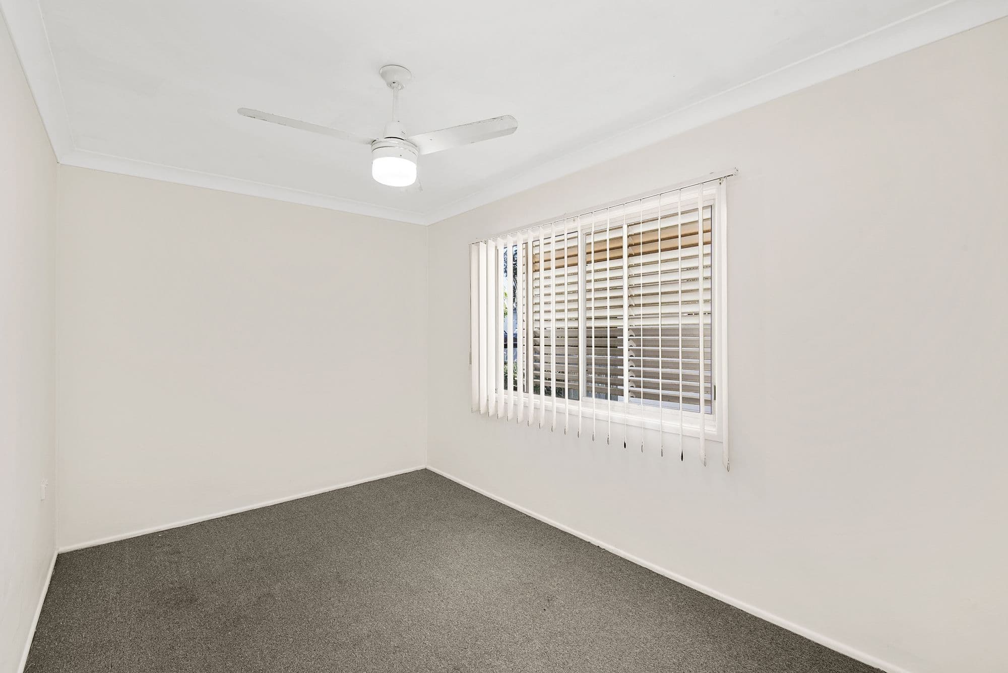 27 Spring Street, Deception Bay QLD 4508, Deception Bay - Thumbnail 4